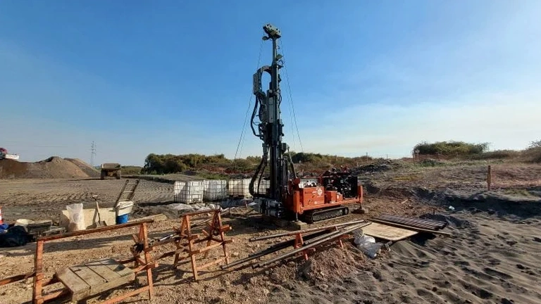 Calicata exploratoria en Alto Hospicio: Ensayo directo del subsuelo